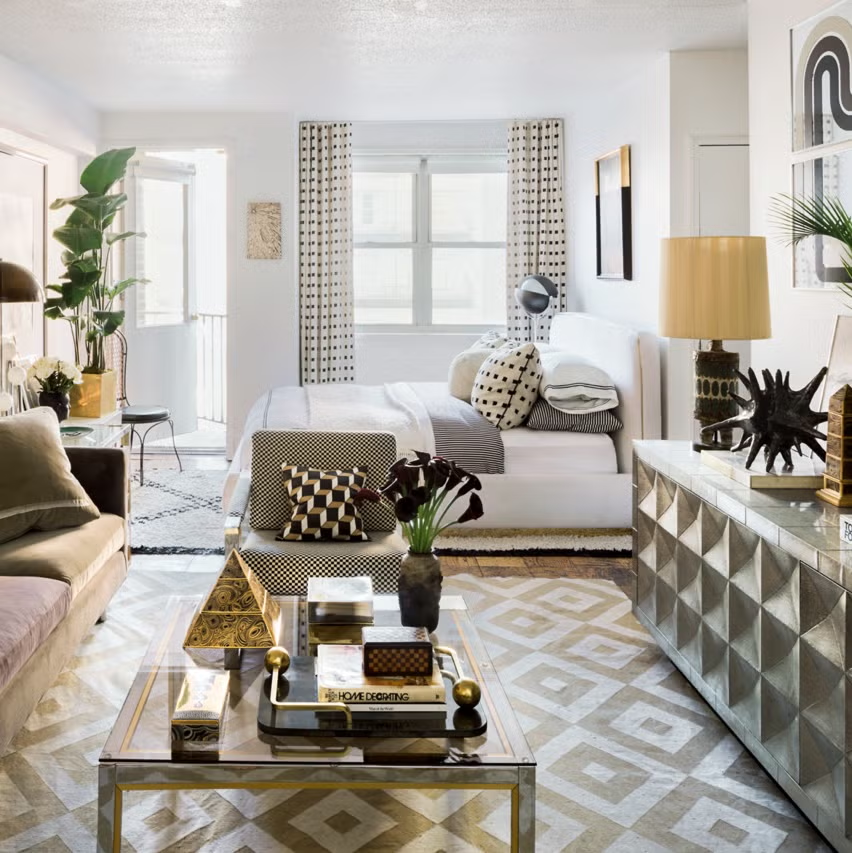 Experts Reveal How to Decorate a Studio Apartment so It Doesn’t Feel Cluttered